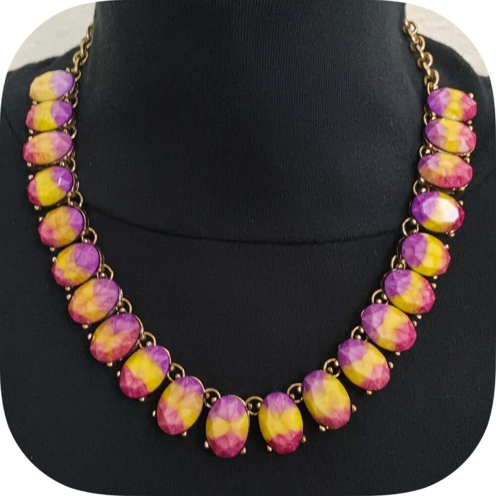 Chunky Gold-Tone Statement Necklace Tie-Dye Pink Yellow Oval Resin Stones